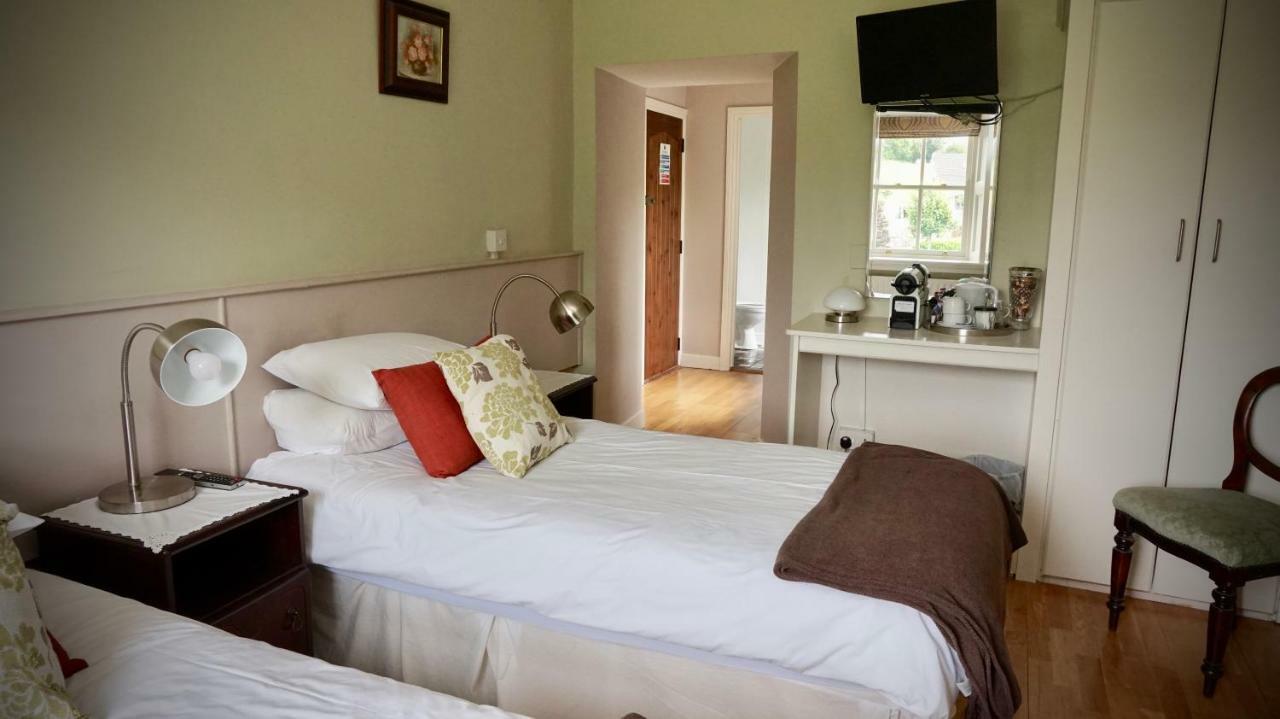 Bed and Breakfast Cartron House Ballinakill  Экстерьер фото