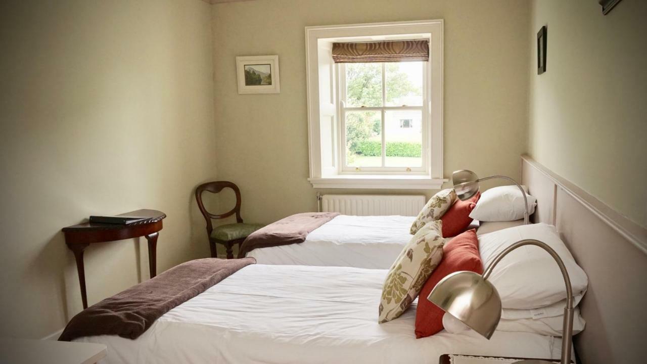 Bed and Breakfast Cartron House Ballinakill  Экстерьер фото